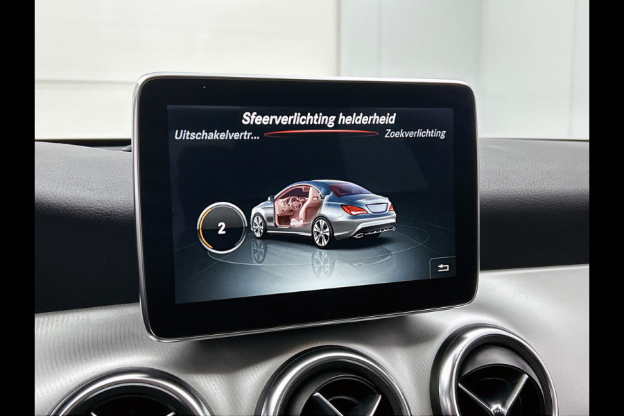 Mercedes-Benz CLA-Klasse 180 Business Solution AMG(Goed OnderH, Panorama, Camera, Carplay, Navi, StoelV, Etc)