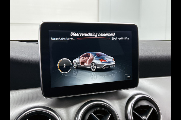 Mercedes-Benz CLA-Klasse 180 Business Solution AMG(Goed OnderH, Panorama, Camera, Carplay, Navi, StoelV, Etc)