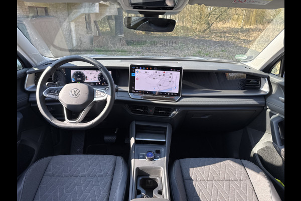 Volkswagen Tayron 1.5 eTSI LIFE EDITION 7PERS. 7-PERSOONS/TREKHAAK/360CAMERA FABRIEKS GARANTIE