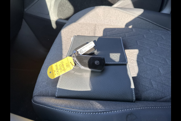 Volkswagen Tayron 1.5 eTSI LIFE EDITION 7PERS. 7-PERSOONS/TREKHAAK/360CAMERA FABRIEKS GARANTIE