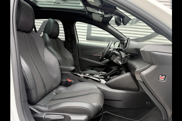 Peugeot 208 1.2 PureTech GT-Line 1e Eigenaar|Pano|Navi|Clima|Cruise|Camera|Trekhaak|Carplay|PDV V+A|Nieuwe APK bij aflevering
