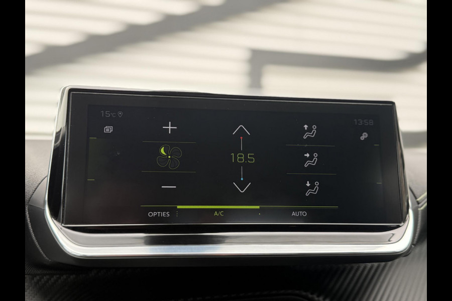 Peugeot 208 1.2 PureTech GT-Line 1e Eigenaar|Pano|Navi|Clima|Cruise|Camera|Trekhaak|Carplay|PDV V+A|Nieuwe APK bij aflevering