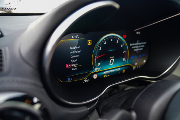 Mercedes-Benz AMG GT 4.0 S Premium | Facelift | Keramisch | BTW incl. | 522PK | Sunroof | Stoelkoeling | Dealer onderhouden | NAP