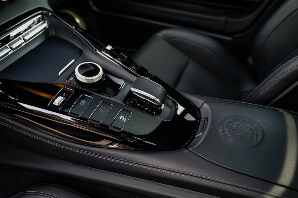 Mercedes-Benz AMG GT 4.0 S Premium | Facelift | Keramisch | BTW incl. | 522PK | Sunroof | Stoelkoeling | Dealer onderhouden | NAP