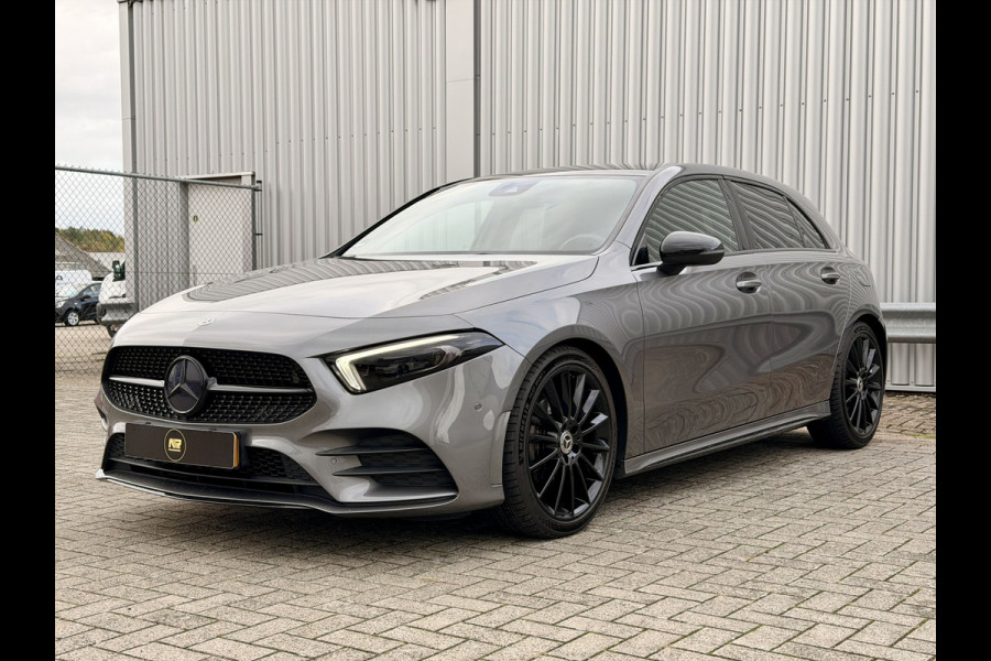 Mercedes-Benz A-Klasse 180 Business Solution AMG A35 Bumpers 19" AMG Velgen | Camera