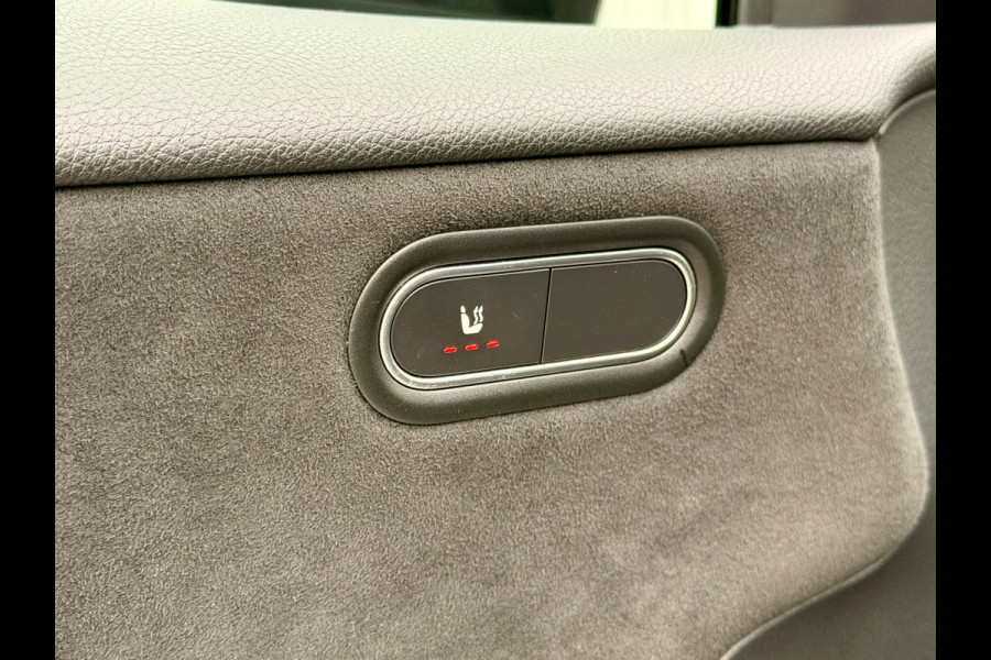 Mercedes-Benz A-Klasse 180 Business Solution AMG A35 Bumpers 19" AMG Velgen | Camera