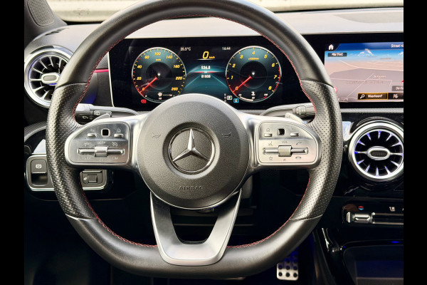 Mercedes-Benz A-Klasse 180 Business Solution AMG A35 Bumpers 19" AMG Velgen | Camera