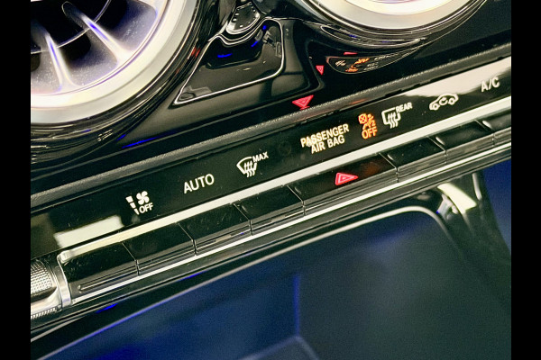 Mercedes-Benz A-Klasse 180 Business Solution AMG A35 Bumpers 19" AMG Velgen | Camera