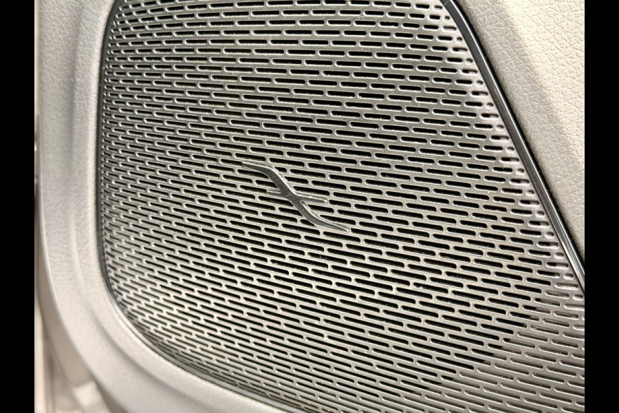 Mercedes-Benz A-Klasse 180 Business Solution AMG A35 Bumpers 19" AMG Velgen | Camera