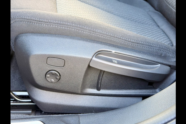 BMW 1-serie 118i Navi | Digitale Cockpit | Harman Kardon | Camera