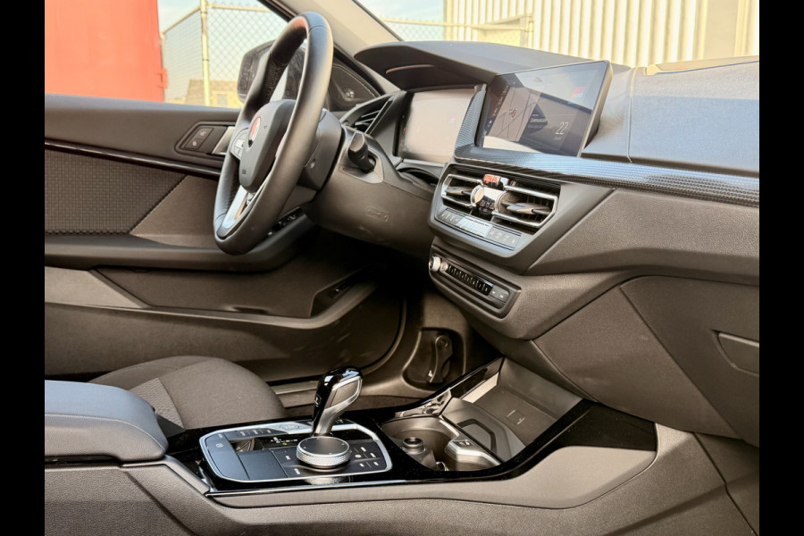 BMW 1-serie 118i Navi | Digitale Cockpit | Harman Kardon | Camera