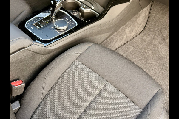 BMW 1-serie 118i Navi | Digitale Cockpit | Harman Kardon | Camera