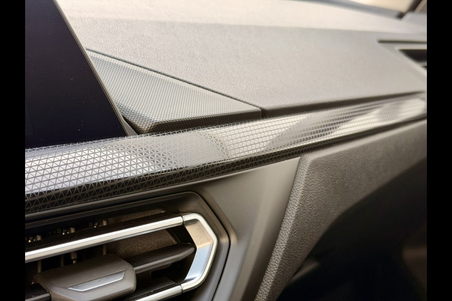 BMW 1-serie 118i Navi | Digitale Cockpit | Harman Kardon | Camera