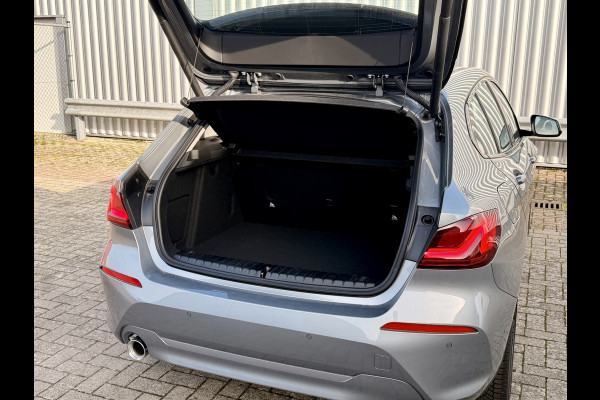 BMW 1-serie 118i Navi | Digitale Cockpit | Harman Kardon | Camera