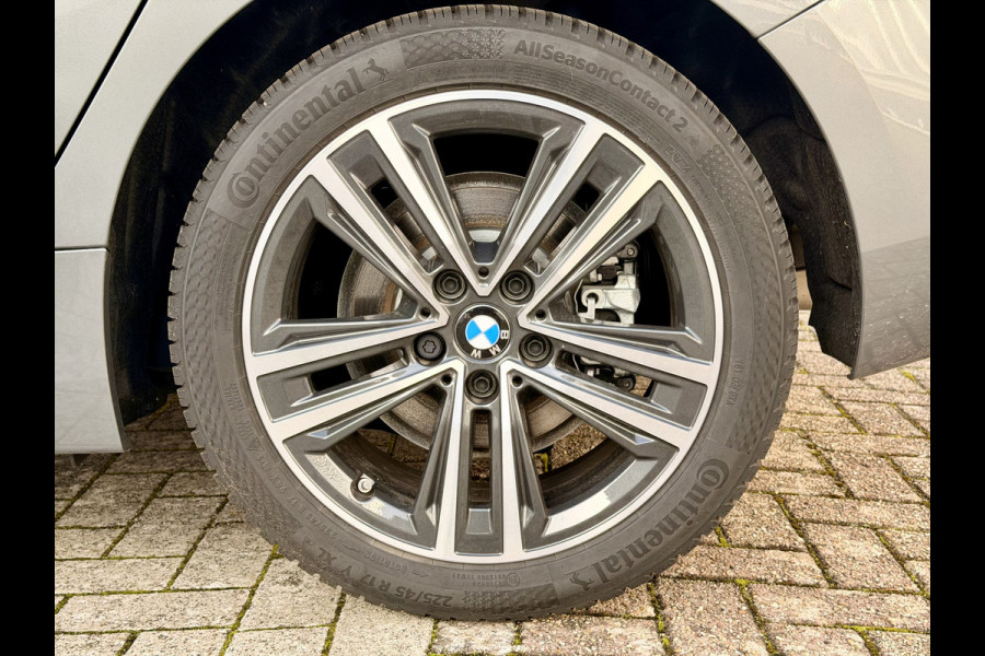 BMW 1-serie 118i Navi | Digitale Cockpit | Harman Kardon | Camera