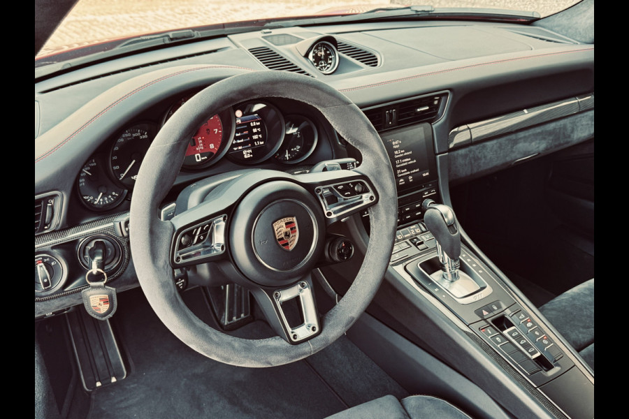 Porsche 911 3.0 Carrera 4 GTS 991 Sport Chrono | BOSE | LIFT
