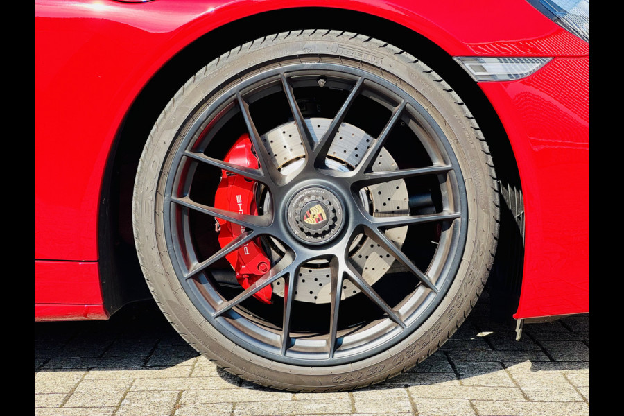 Porsche 911 3.0 Carrera 4 GTS 991 Sport Chrono | BOSE | LIFT