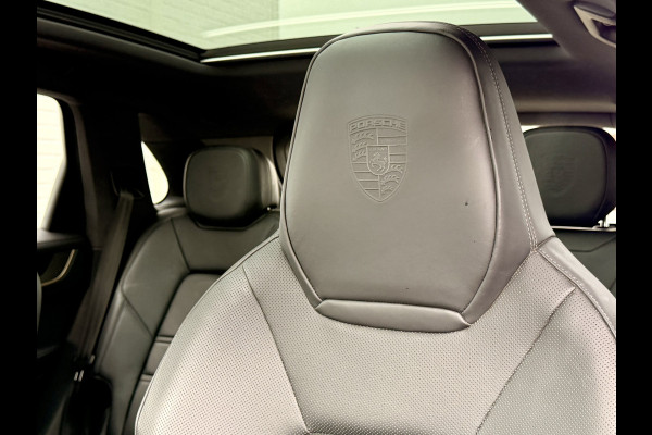Porsche Cayenne 3.0 E-Hybrid Sport Design 22" | Facelift | PPF | BOSE | PANO