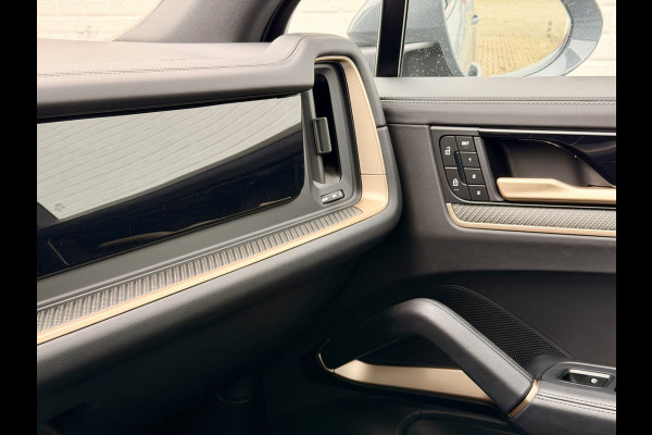 Porsche Cayenne 3.0 E-Hybrid Sport Design 22" | Facelift | PPF | BOSE | PANO