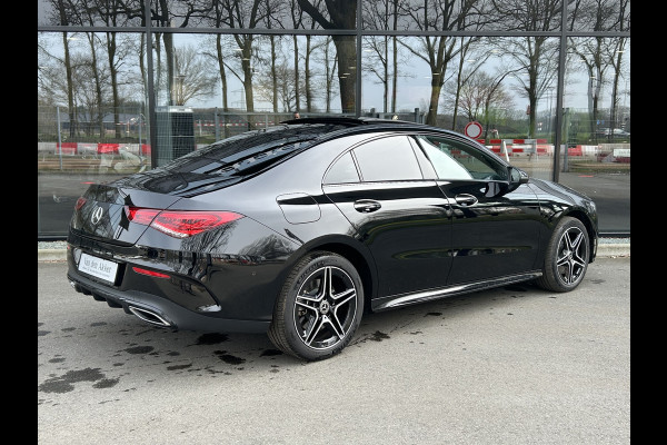 Mercedes-Benz CLA-Klasse 250e AMG // Panoramadak // Carplay // MultiBeam LED // Sfeerverlichting // Night pakket // Keyless // 18" AMG