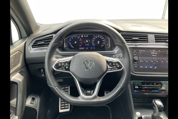 Volkswagen Tiguan Allspace 1.5 TSI R-Line 7p. Pano.dak Stoelverw. Carplay Business+