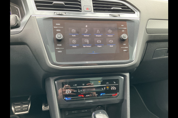 Volkswagen Tiguan Allspace 1.5 TSI R-Line 7p. Pano.dak Stoelverw. Carplay Business+