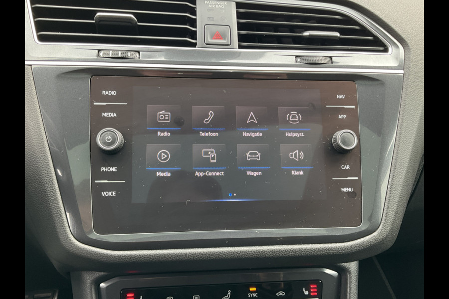 Volkswagen Tiguan Allspace 1.5 TSI R-Line 7p. Pano.dak Stoelverw. Carplay Business+