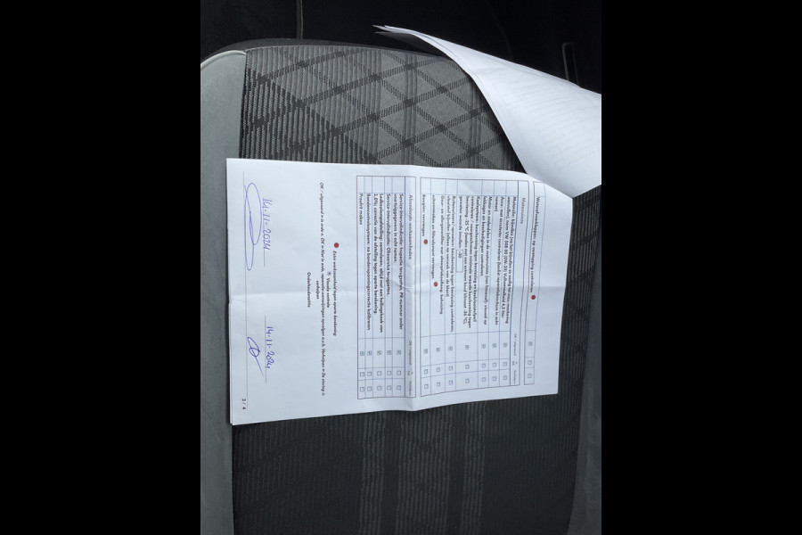 Volkswagen Tiguan Allspace 1.5 TSI R-Line 7p. Pano.dak Stoelverw. Carplay Business+