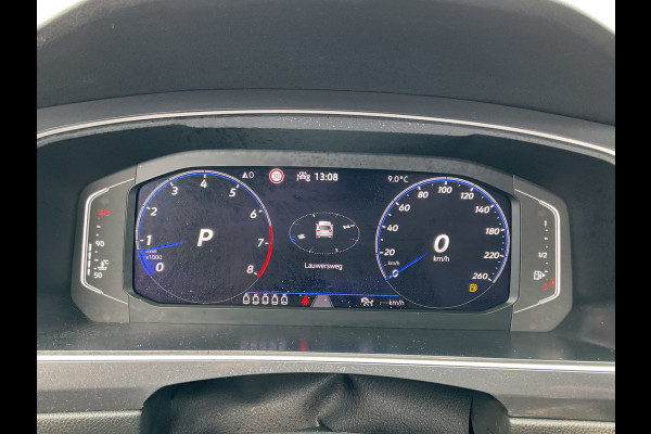 Volkswagen Tiguan Allspace 1.5 TSI R-Line 7p. Pano.dak Stoelverw. Carplay Business+