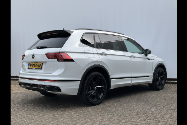 Volkswagen Tiguan Allspace 1.5 TSI R-Line 7p. Pano.dak Stoelverw. Carplay Business+