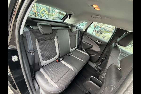 Opel Crossland X 1.2 Turbo 130pk Innovation, 2-tone, CarPlay, KeyLess, Camera
