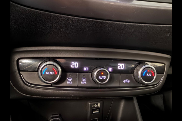 Opel Crossland X 1.2 Turbo 130pk Innovation, 2-tone, CarPlay, KeyLess, Camera