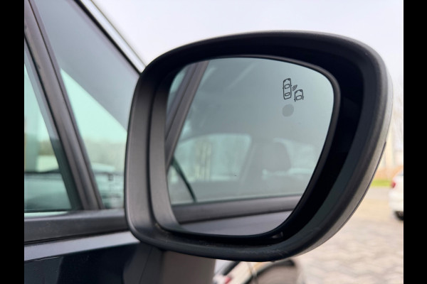 Opel Crossland X 1.2 Turbo 130pk Innovation, 2-tone, CarPlay, KeyLess, Camera