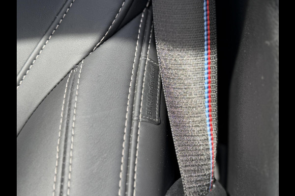 BMW 3 Serie Touring 330e LCI High Ex. M-Sport Pro |Individual leer|Pano|H/K|Memory|19"|Trekhaak|Dravit