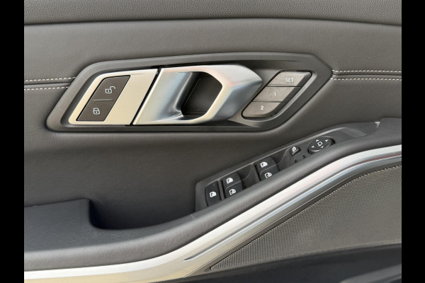 BMW 3 Serie Touring 330e LCI High Ex. M-Sport Pro |Individual leer|Pano|H/K|Memory|19"|Trekhaak|Dravit