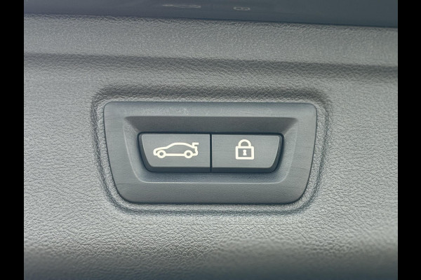 BMW 3 Serie Touring 330e LCI High Ex. M-Sport Pro |Individual leer|Pano|H/K|Memory|19"|Trekhaak|Dravit