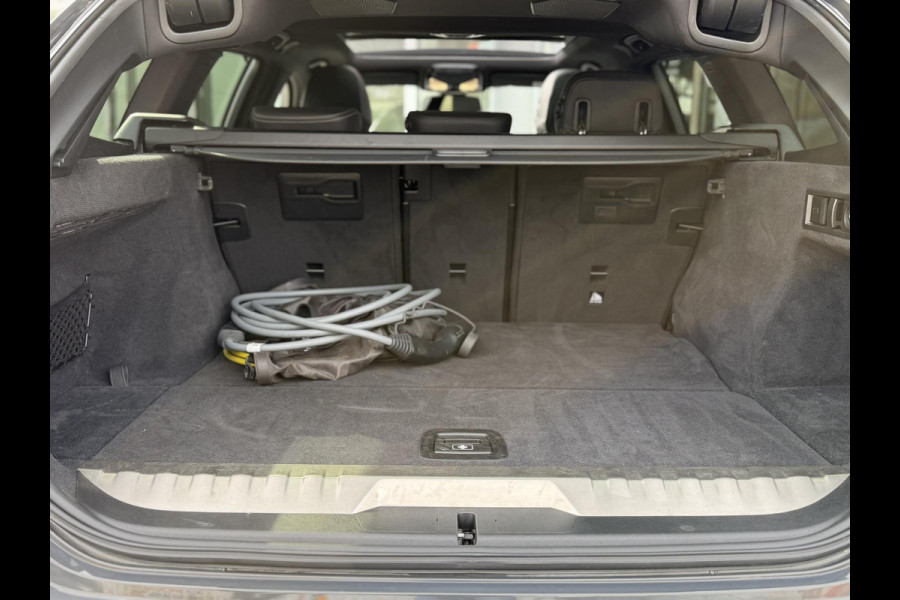 BMW 3 Serie Touring 330e LCI High Ex. M-Sport Pro |Individual leer|Pano|H/K|Memory|19"|Trekhaak|Dravit