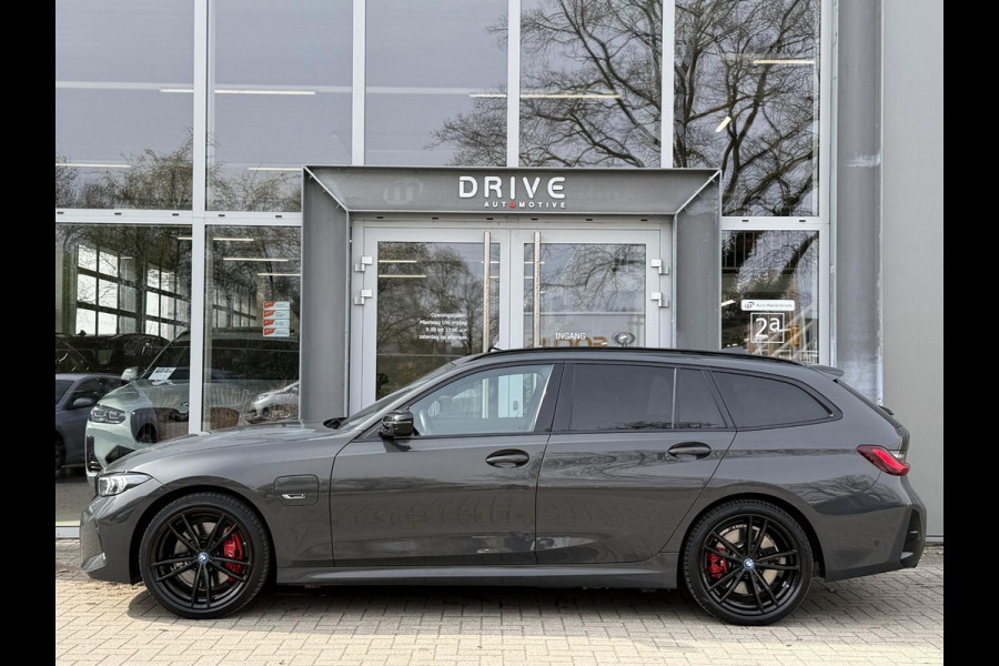 BMW 3 Serie Touring 330e LCI High Ex. M-Sport Pro |Individual leer|Pano|H/K|Memory|19"|Trekhaak|Dravit