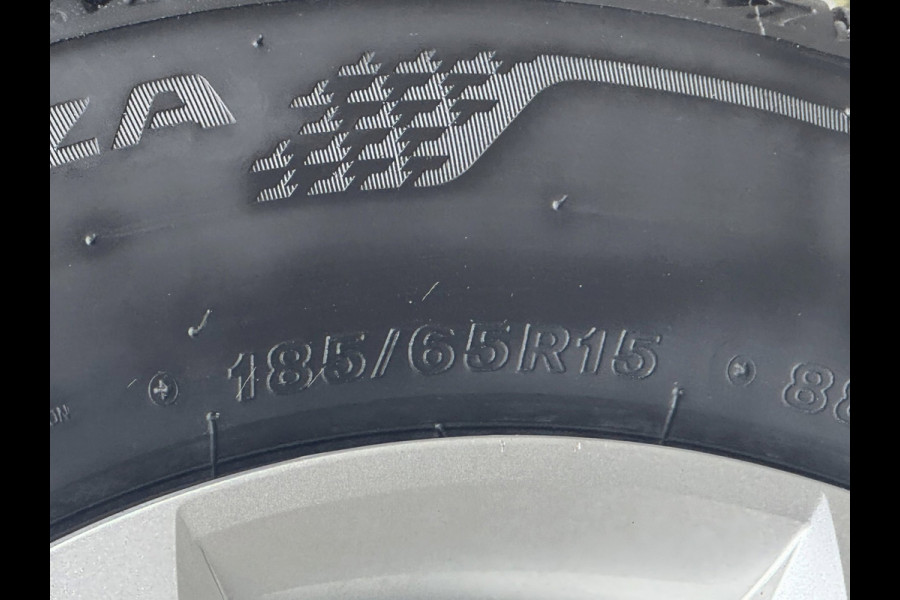 Dacia Sandero 1.0 TCe 100 ECO-G Expression - Apple CarPlay / Navigatie I Airco I PDC I Comfort pakket Plus I Dealer onderhouden