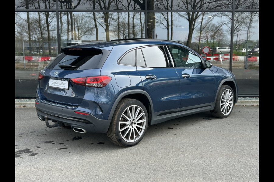 Mercedes-Benz GLA 250e AMG // Trekhaak // Distronic // Headup Display // Memory // 360 Camera // Panoramadak // Leder // 20" LM // Sfeerverlichtin