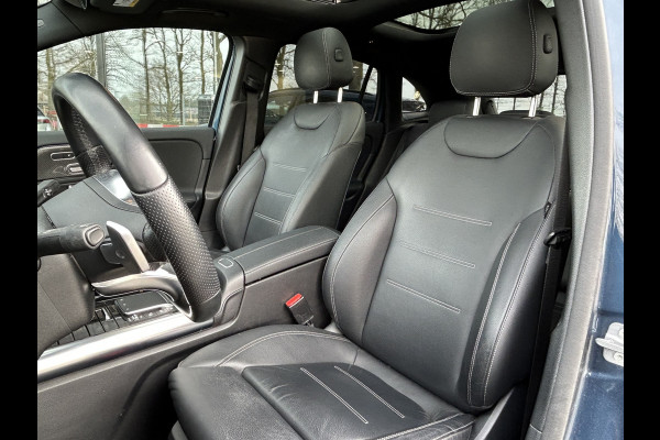 Mercedes-Benz GLA 250e AMG // Trekhaak // Distronic // Headup Display // Memory // 360 Camera // Panoramadak // Leder // 20" LM // Sfeerverlichtin
