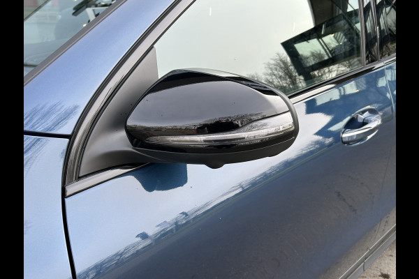 Mercedes-Benz GLA 250e AMG // Trekhaak // Distronic // Headup Display // Memory // 360 Camera // Panoramadak // Leder // 20" LM // Sfeerverlichtin