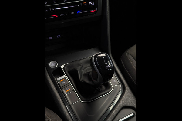 Volkswagen Tiguan 1.5 TSI Elegance CarPlay Camera