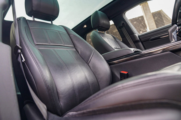 Land Rover Range Rover Evoque 2.0 P200 AWD R-Dynamic HSE | Panorama | Memory | Stoelverwarming | Camera