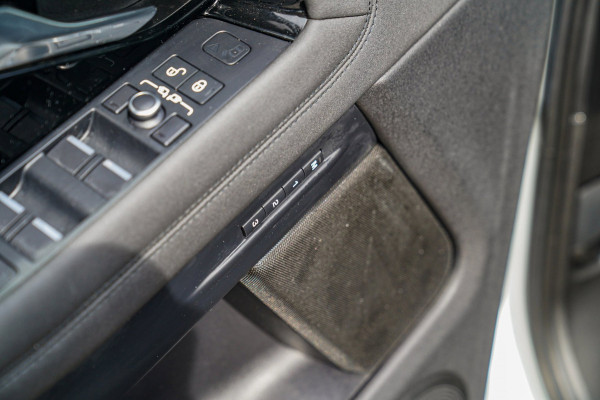 Land Rover Range Rover Evoque 2.0 P200 AWD R-Dynamic HSE | Panorama | Memory | Stoelverwarming | Camera