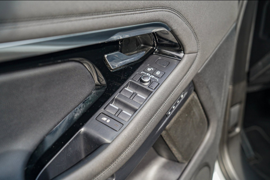 Land Rover Range Rover Evoque 2.0 P200 AWD R-Dynamic HSE | Panorama | Memory | Stoelverwarming | Camera