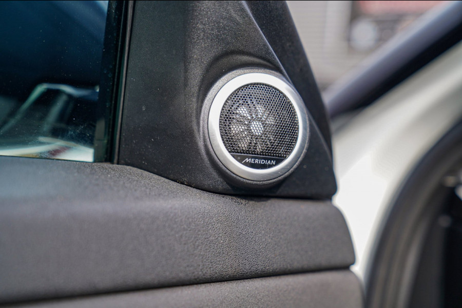 Land Rover Range Rover Evoque 2.0 P200 AWD R-Dynamic HSE | Panorama | Memory | Stoelverwarming | Camera