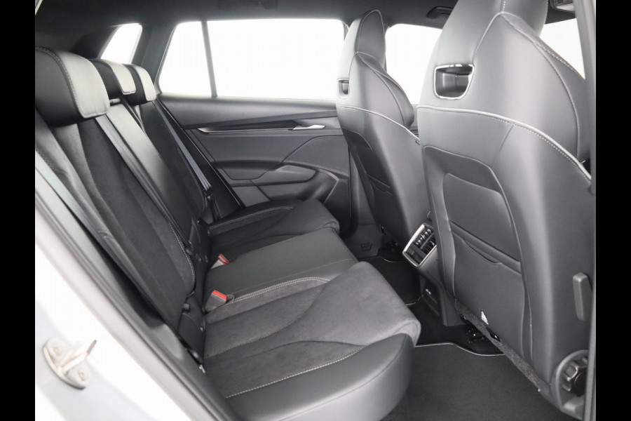 Škoda Elroq 60 Sportline 204pk | Adaptive Cruise | Blind Spot | Stoelverwarming