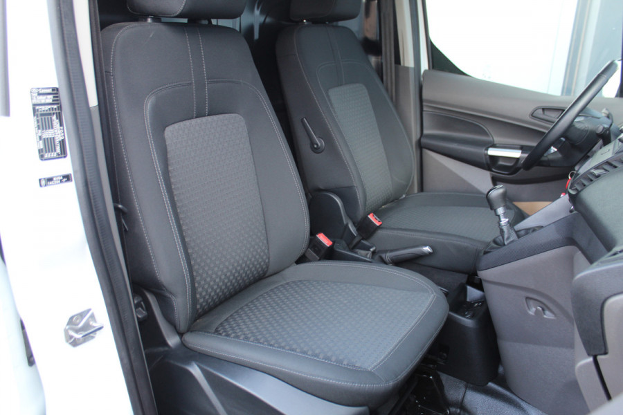 Ford Transit Connect 1.0-100pk Ecoboost L1 Trend. Dames en heren ondernemers, let op: benzine uitvoering ! Parkeersensoren, Cruise Control, Airco, Zijschuifdeur rechts etc.