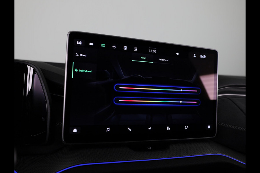 Škoda Kodiaq 1.5 TSI PHEV Sportline Business 204pk | 20 inch | Trekhaak | Panoramadak | Winter pakket |  Blind Spot | Adaptive Cruise | Stoelverwarming | Camera | Light & View